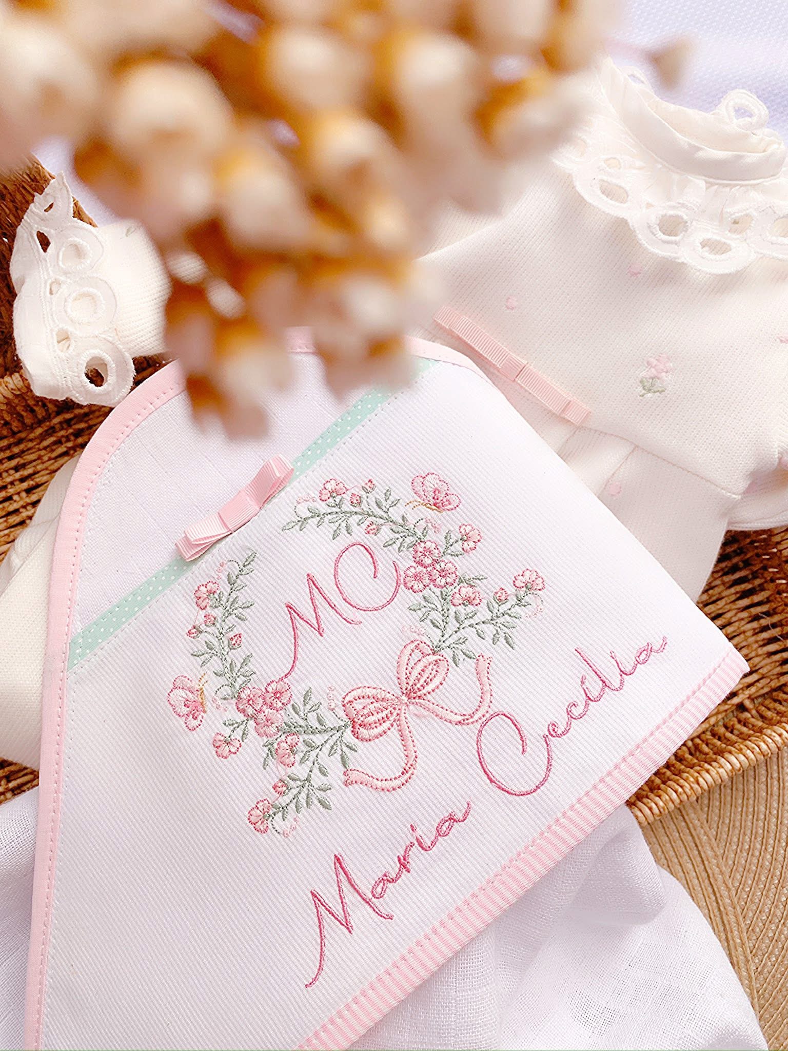 Toalha capuz em Fralda Luxo Dupla